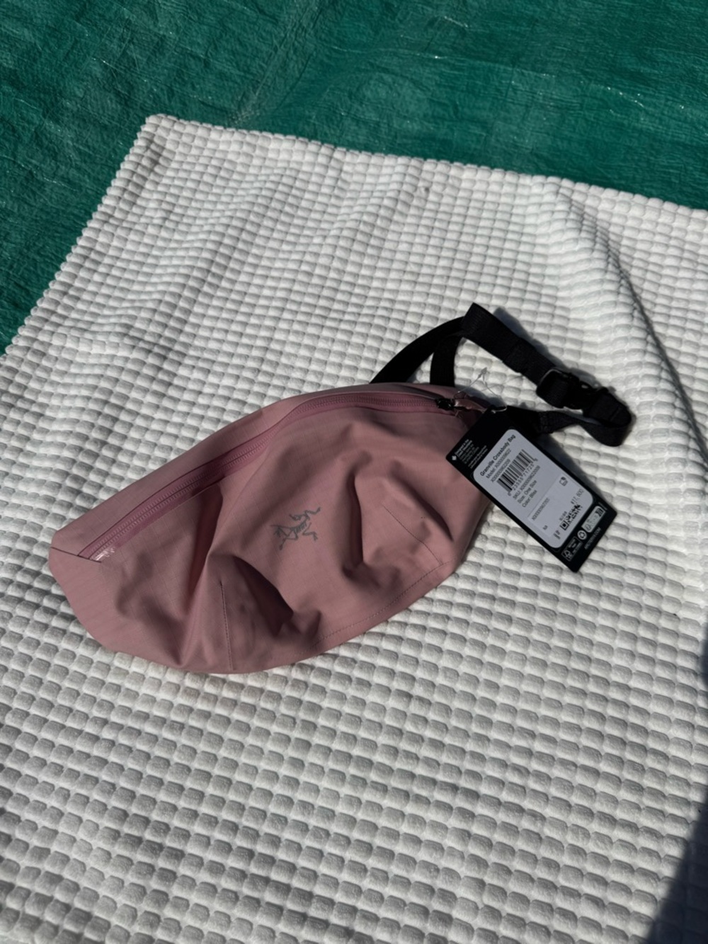 NEW NWT - Arc'teryx Granville Blush Pink Hip Fanny Pack Bag - Picture 2 of 10
